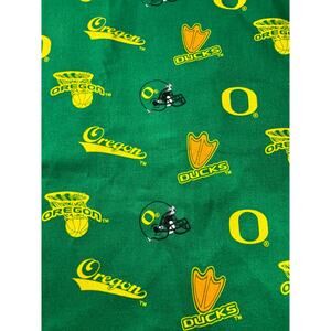 2+ yards continuous University of Oregon Ducks Basketball and Football
